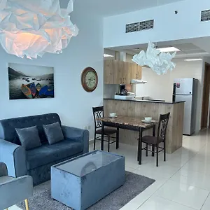 Golden Vacation Homes Continental Tower Marina Appartement Dubai