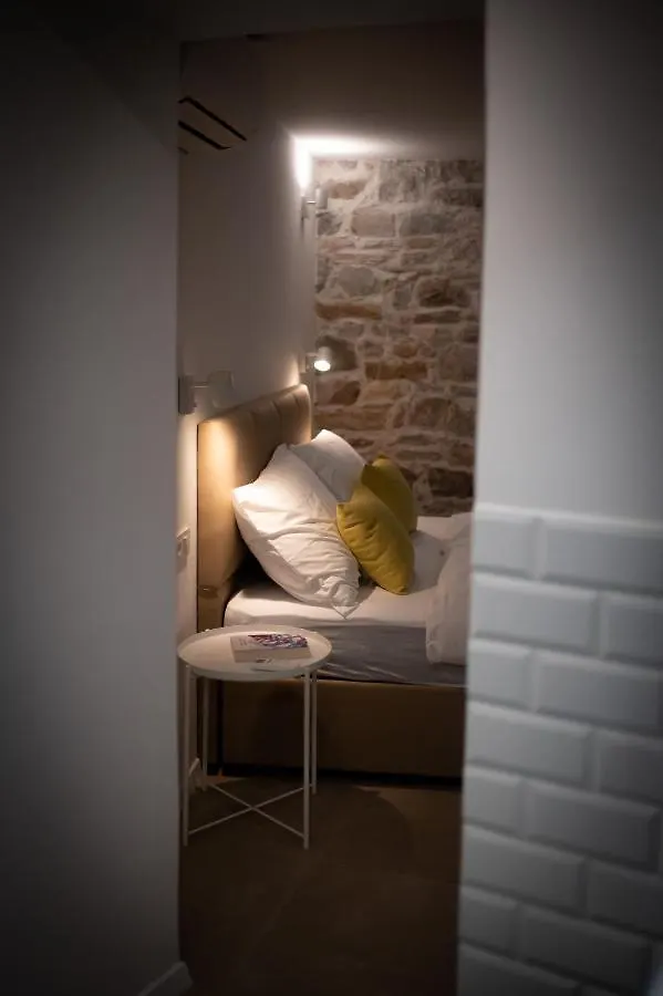 Vitelli Apartments And Rooms 斯普利特