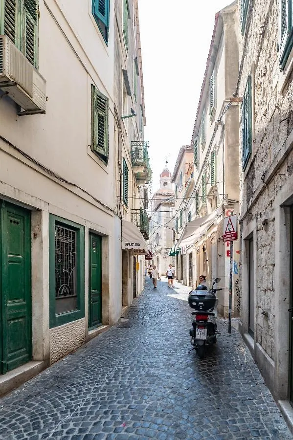 Vitelli Apartments And Rooms Split